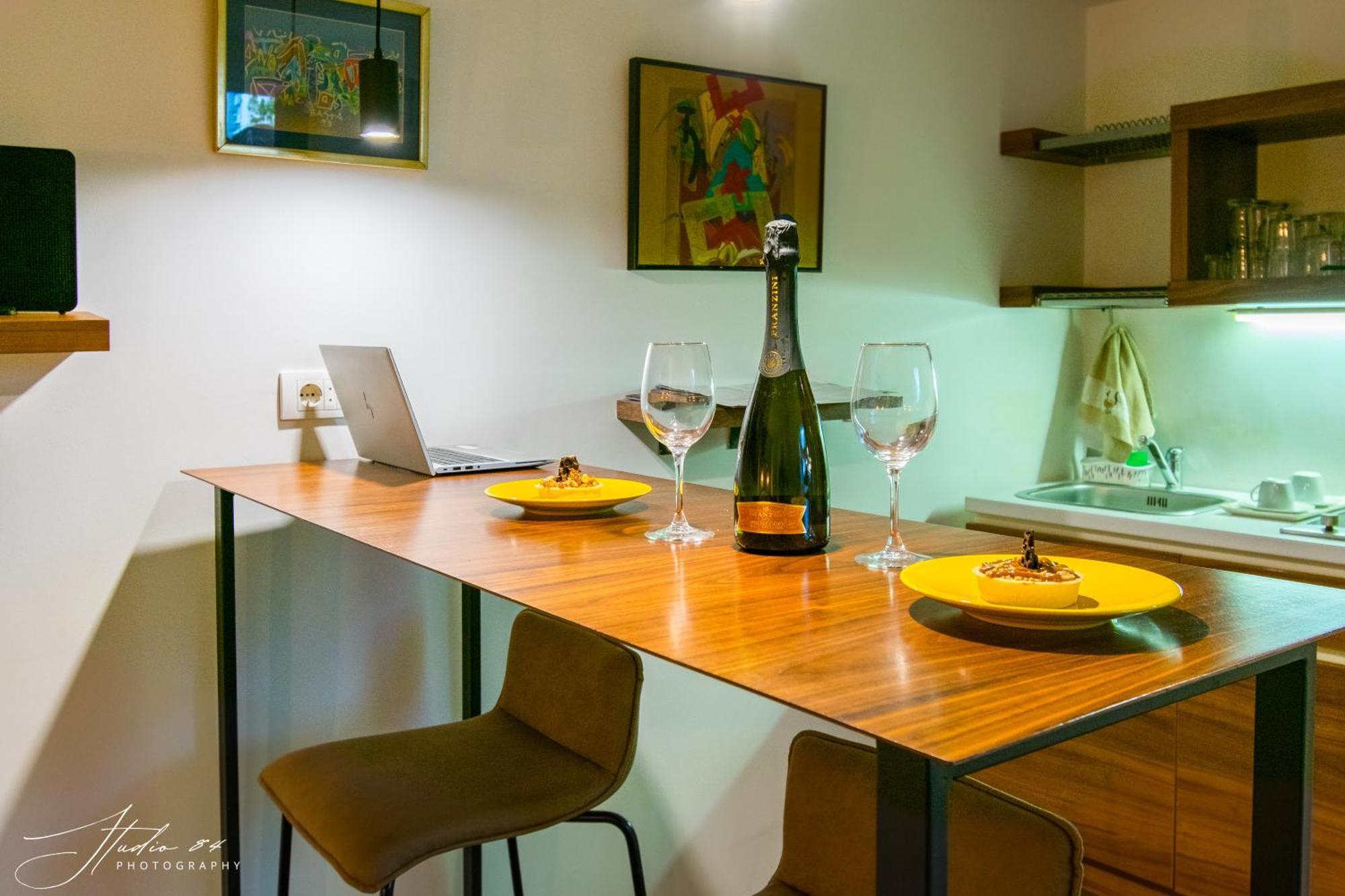 Little L Apartments Dorcol Belgrad Exterior foto